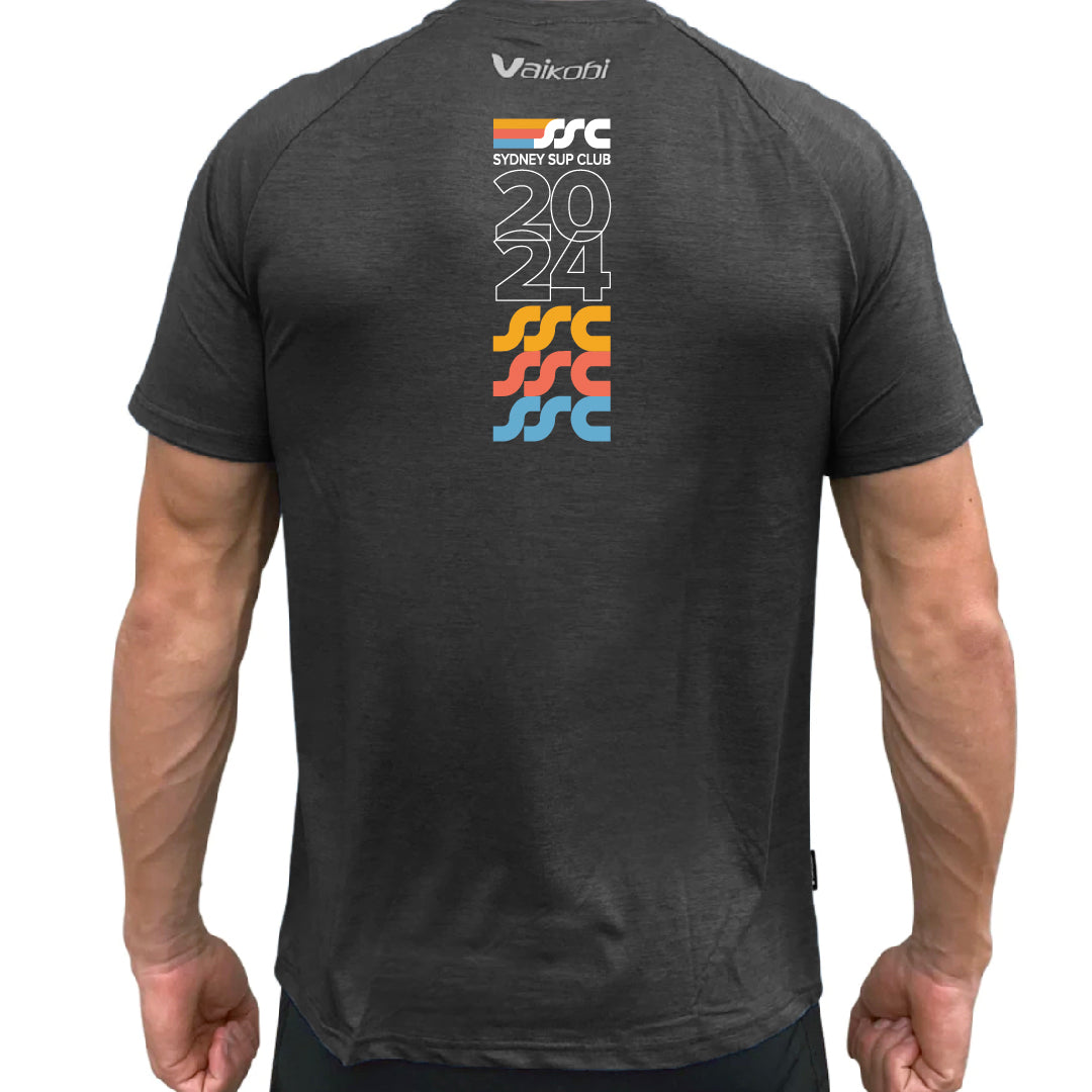 SYDNEY SUP CLUB- Mens UV Performance S/S Tech Tee - Charcoal- CUSTOM