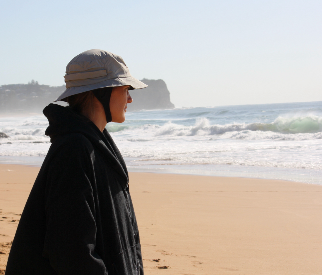 Vaikobi UV surf hat and towel changing robe