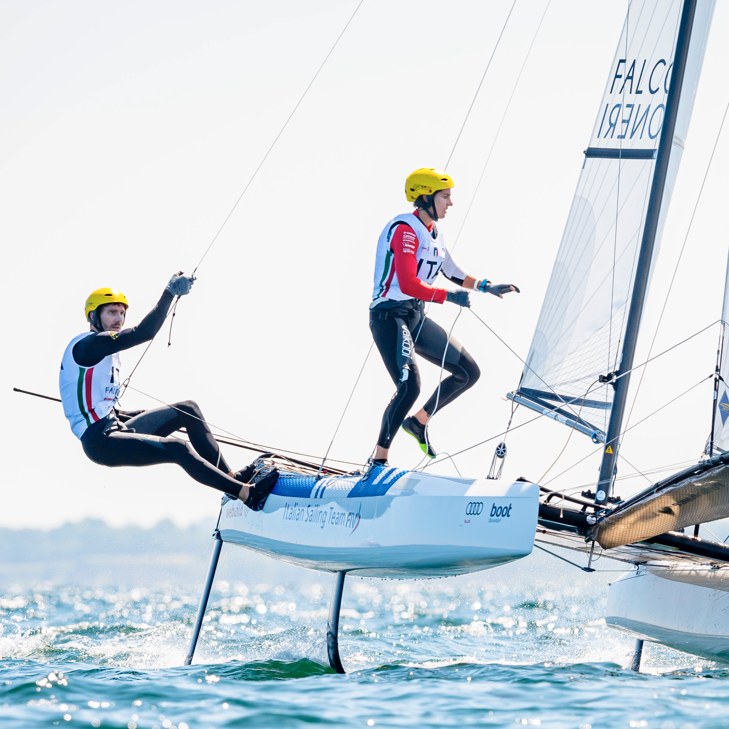 Sailing Gear | Sailing Shoes | Sailing Gloves and Trapeze Harness