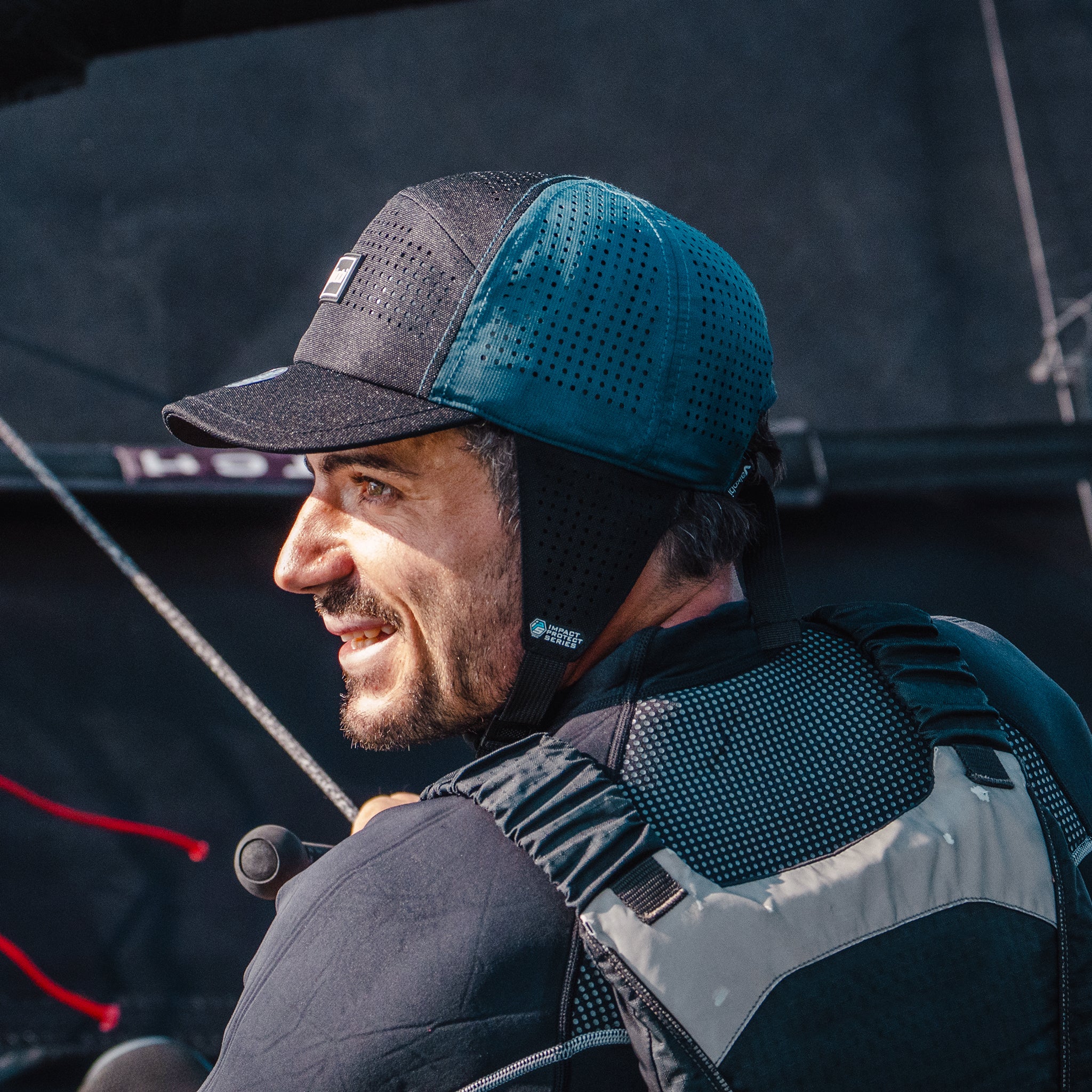 Bump Hat Surf - Ocean Blue