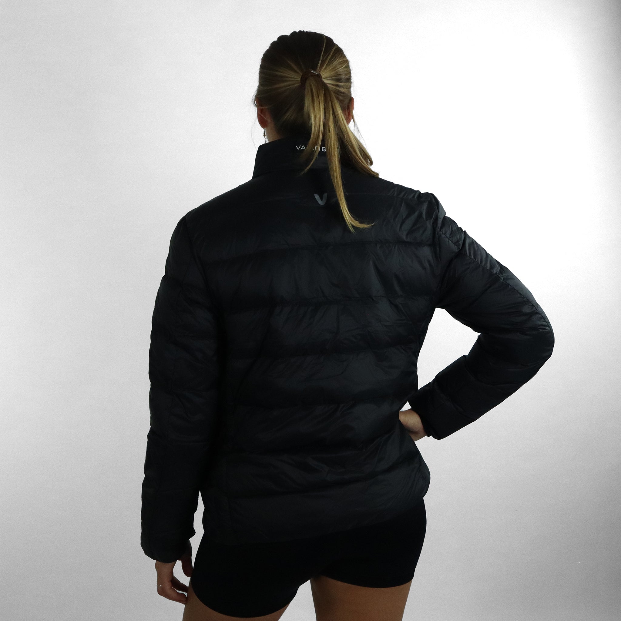 Vaikobi Down Jacket - Black