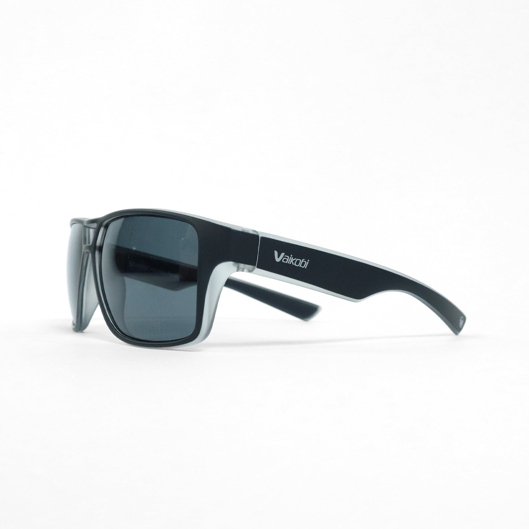 Molokai Polarized Sunglasses (Black/Smoke)