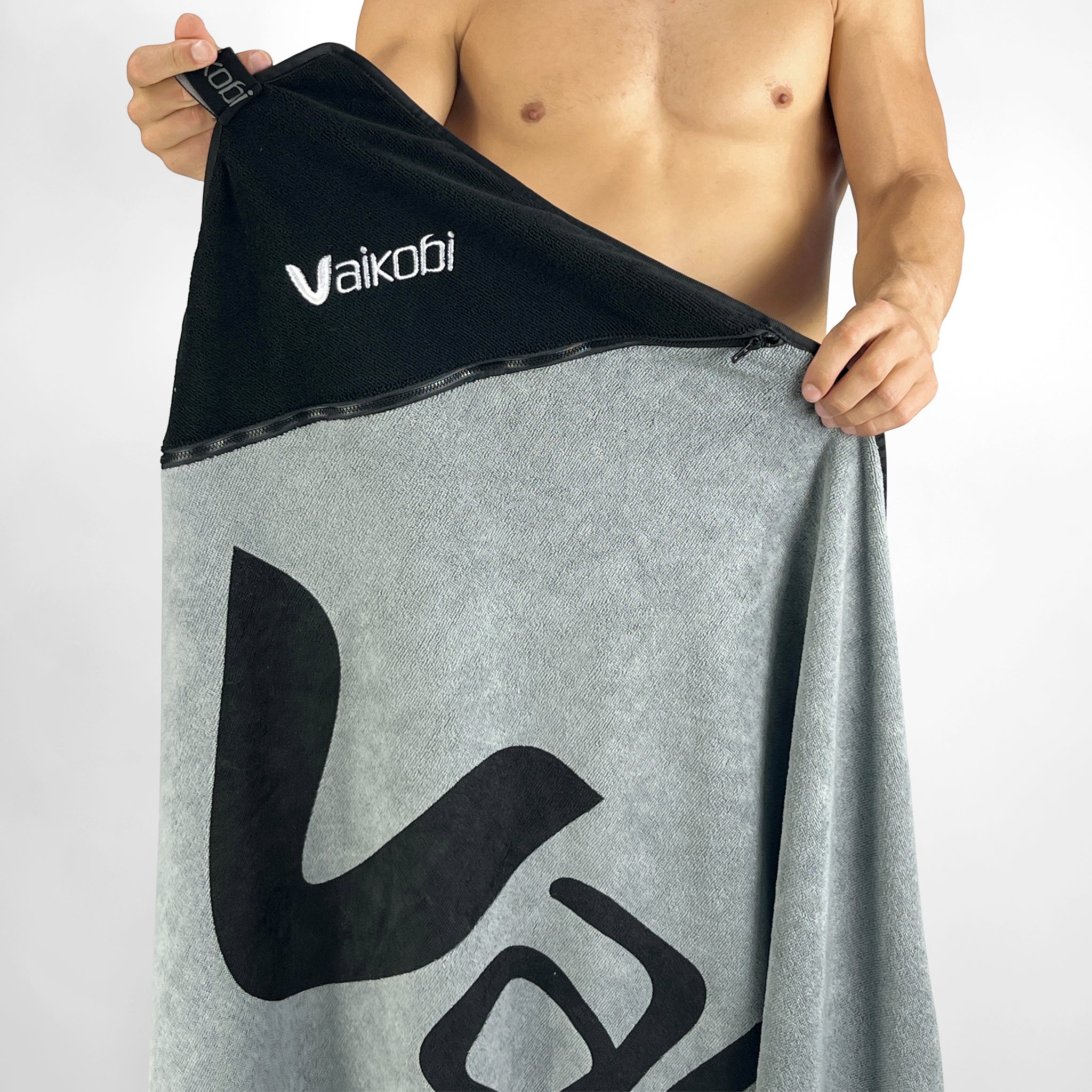 Beach Towel with Zip Pocket - Grey