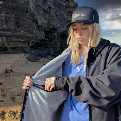 BEACH COAT -BLACK/GREY