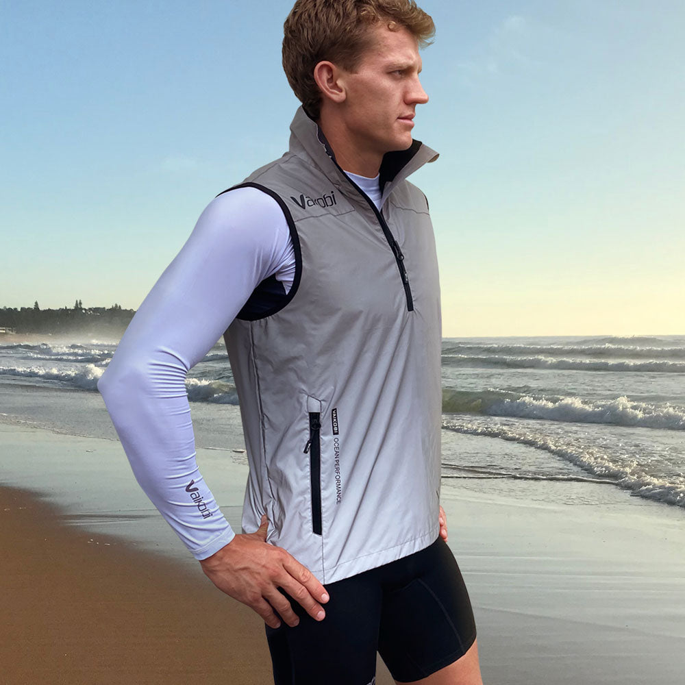 Season 2023 - VDRY Lightweight 1/2 Zip Vest - Reflective Silver