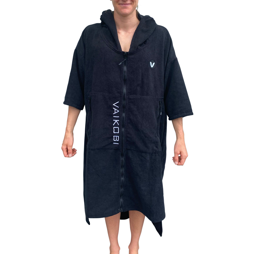 Season 2023 - Full Zip Hooded Towel - Black